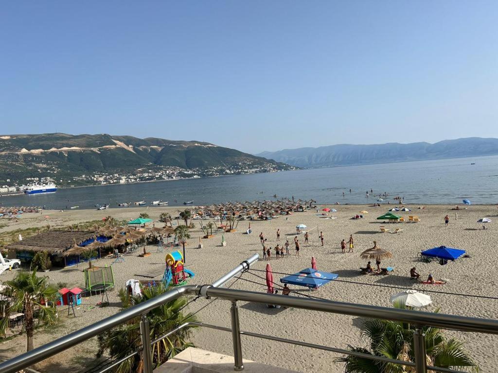 Soleil Apartment With Sunbed & Umbrella Vlore Exterior photo