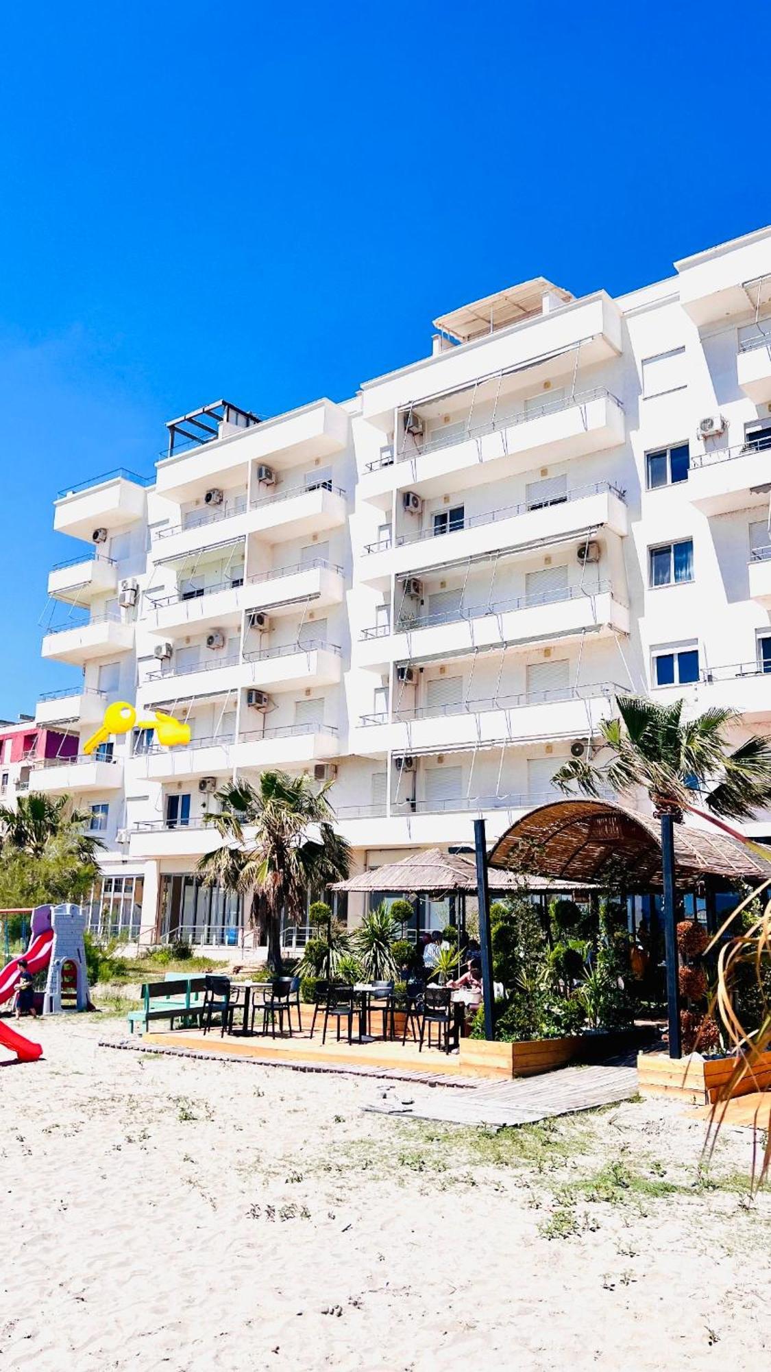 Soleil Apartment With Sunbed & Umbrella Vlore Exterior photo